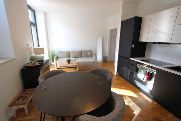 Home Wohn-Essbereich-Küche.