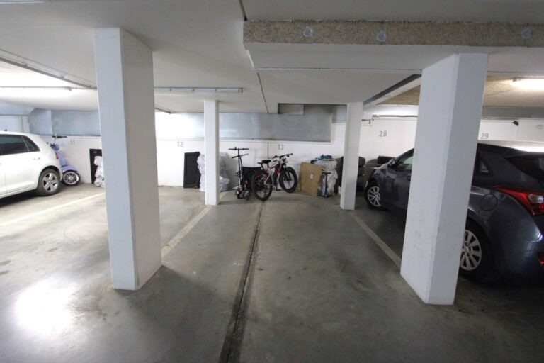 Home Tiefgaragenstellplatz
